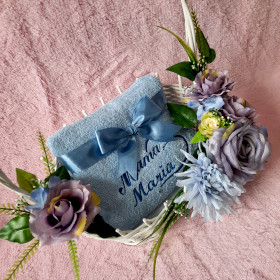 kosz prezentowy dla mamy z imieniem haftyok.pl